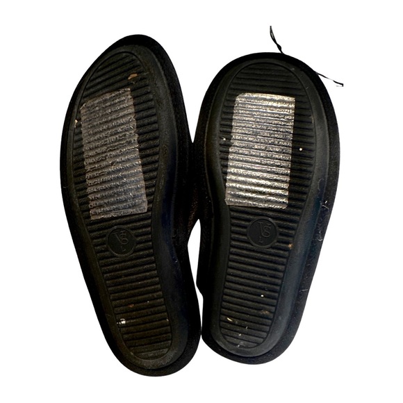 Victoria's Secret Sleep Pom-Pom Pretty Slippers Black Large New - Picture 4 of 4